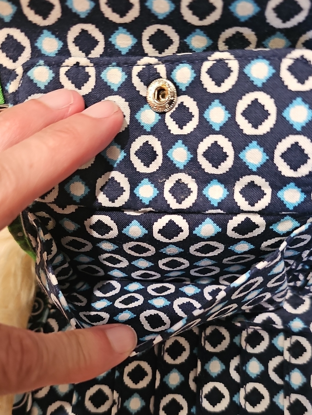 Vera Bradley Sleek Wallet In Cupcake Green EUC - Picture 8 of 11